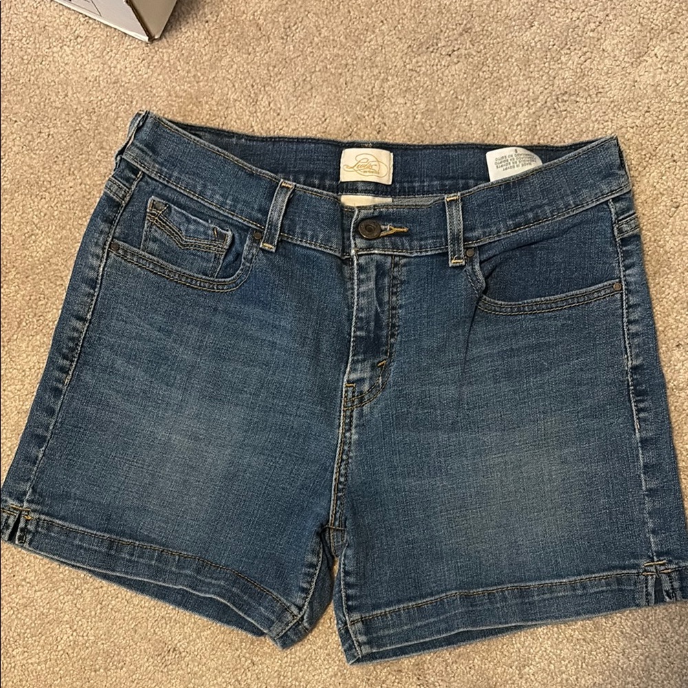 Levi’s Vintage 90s High Waisted Jean Denim Shorts 5’5